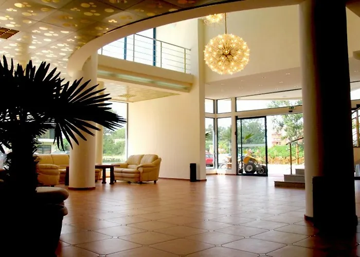 Отель Shipka 3*